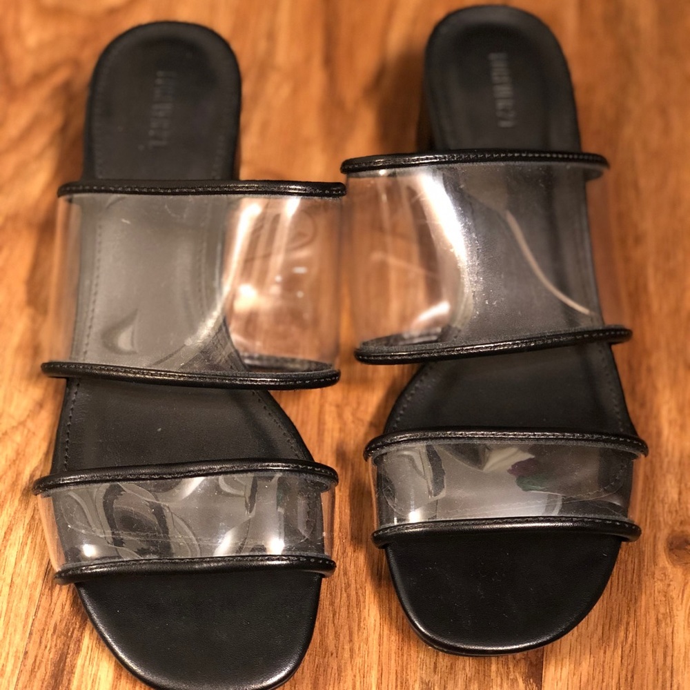 ✨ Sandals ✨